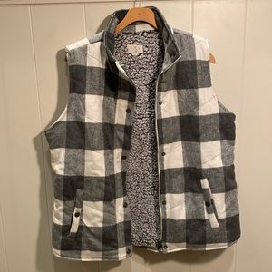 T x S, gingham and fleece vest